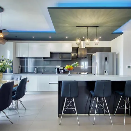Penthouse Polo Apartment *
