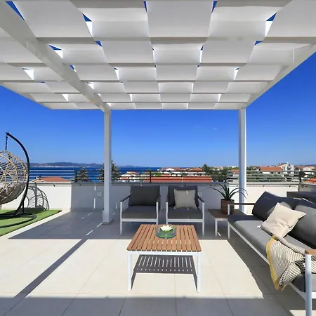 Penthouse Polo Apartment Bibinje