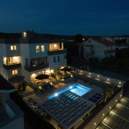 Apartment Penthouse Polo Bibinje
