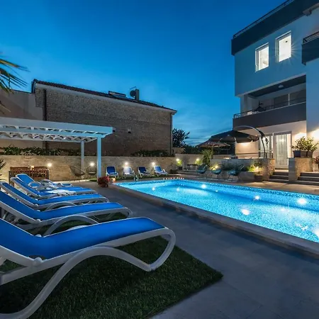 Penthouse Polo *